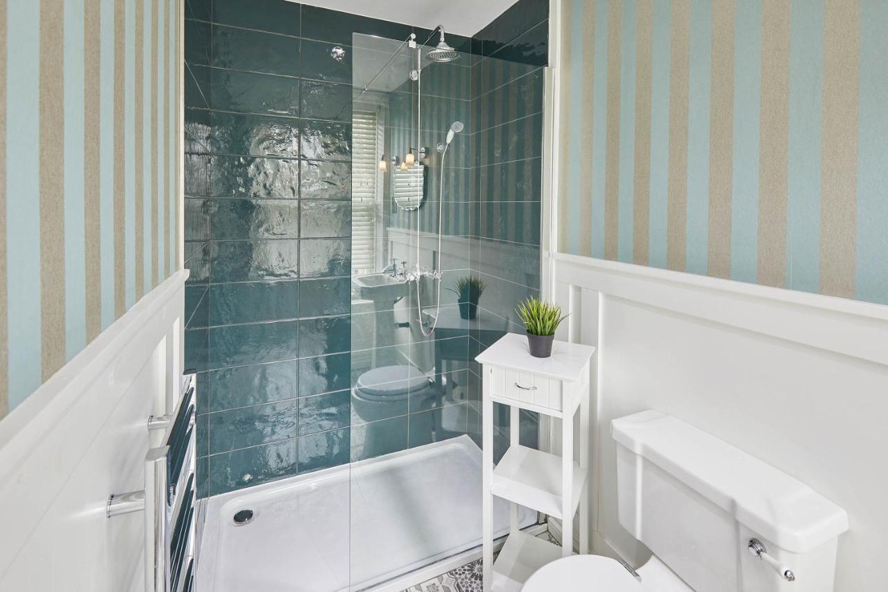 Host & Stay - One Mulgrave Place Whitby Eksteriør bilde