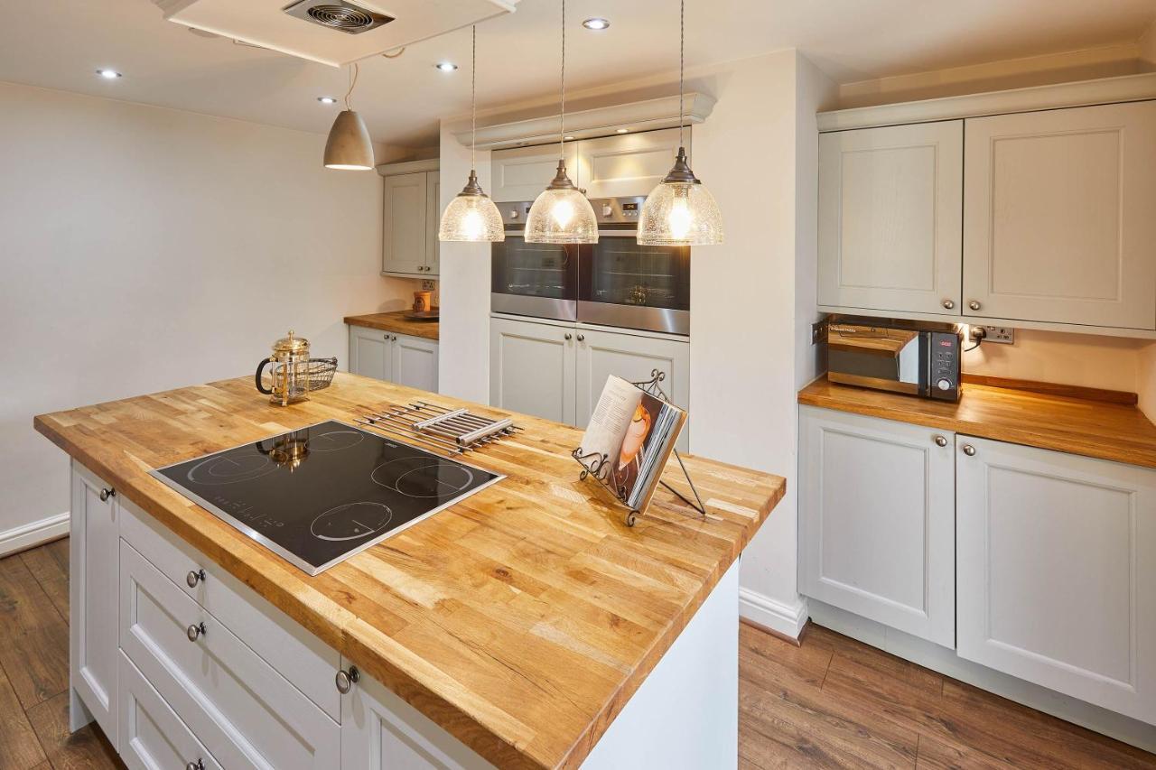 Host & Stay - One Mulgrave Place Whitby Eksteriør bilde